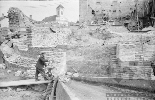 THM-BJ-01778a - Simontornya, South Hungary, 1967