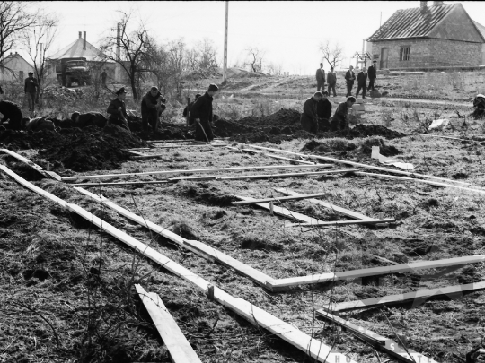 THM-BJ-01939 - Dunaföldvár, South Hungary, 1977