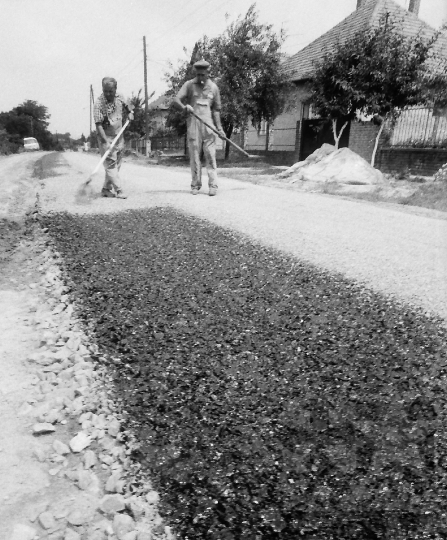 THM-BJ-04590 - Szekszárd, South Hungary, 1985