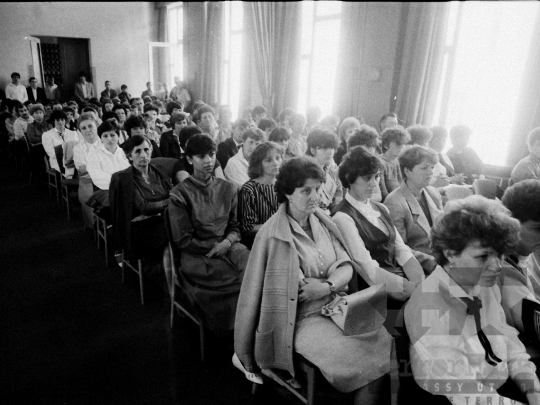 THM-BJ-06757 - Szekszárd, South Hungary, 1985 