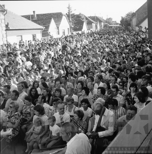 THM-BJ-07556 - Decs, South Hungary, 1976