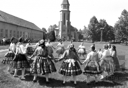 THM-BJ-08130 - Decs, South Hungary, 1980