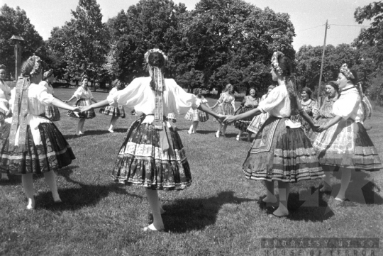 THM-BJ-08131 - Decs, South Hungary, 1980