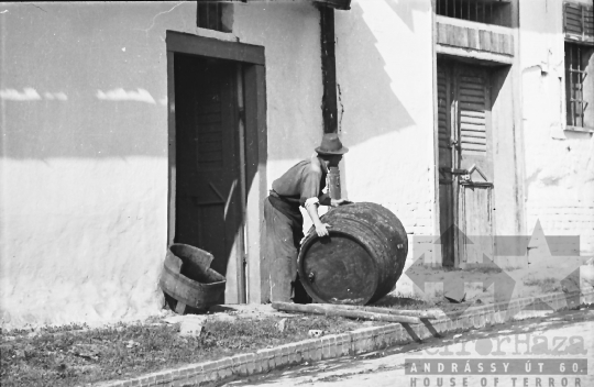 THM-BJ-08580 - Szekszárd, South Hungary, 1968