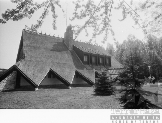 THM-BJ-09462 - Szekszárd, South Hungary, 1989