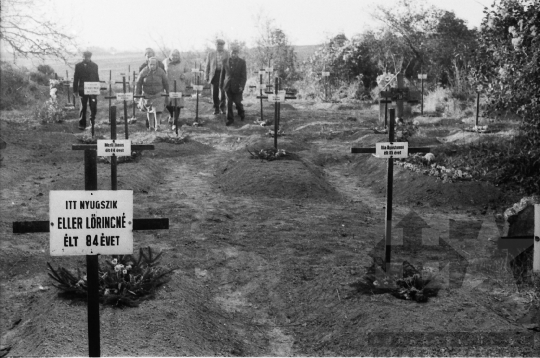 THM-BJ-09532 - Grábóc, South Hungary, 1989