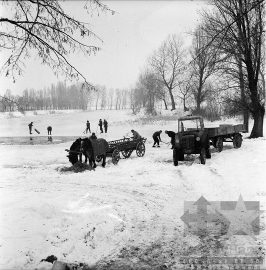 THM-BJ-09725 - Szekszárd, South Hungary, 1968