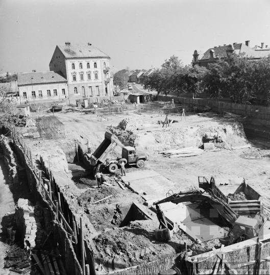 THM-BJ-09883 - Szekszárd, South Hungary, 1977