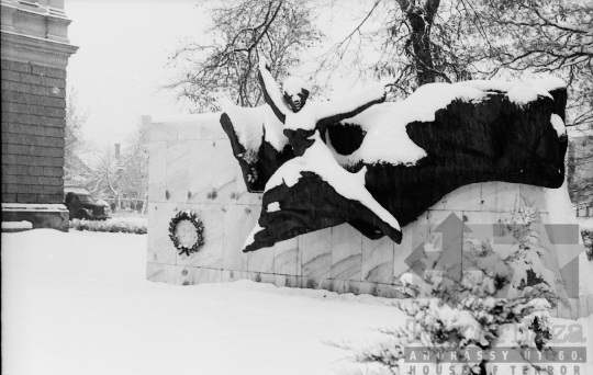 THM-BJ-09909 - Szekszárd, South Hungary, 1973