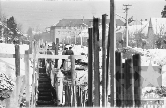 THM-BJ-10452 - Szekszárd, South Hungary, 1969