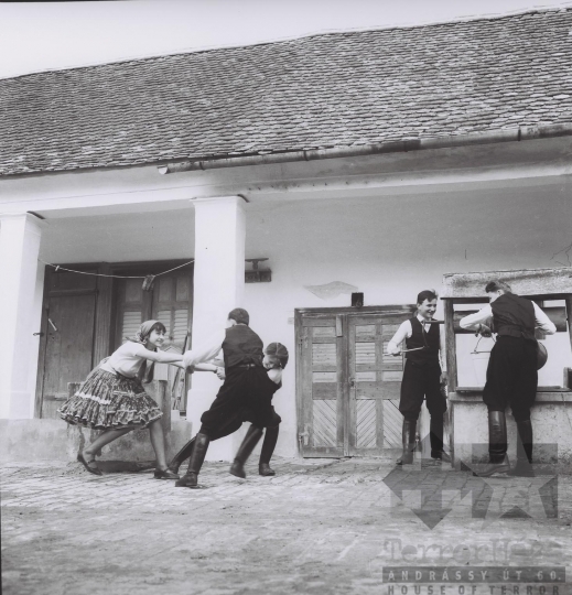 THM-BJ-10647 - Decs, South Hungary, 1965