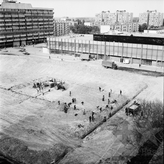 THM-BJ-10844 - Szekszárd, South Hungary, 1977