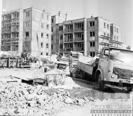 THM-BJ-10911 - Szekszárd, South Hungary, 1977