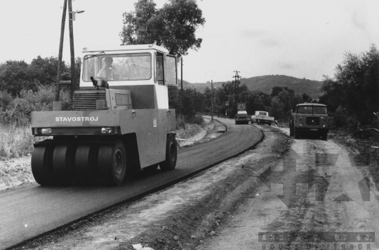 THM-BJ-11691 - Zsibrik, South Hungary, 1986