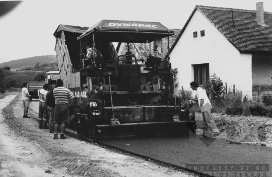 THM-BJ-11692 - Zsibrik, South Hungary, 1986