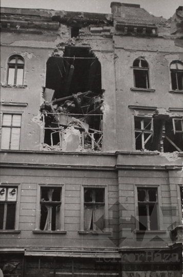 THM-TF-00047 - The 1956 Revolution and Freedom Fight in Rákóczi Street and in the area